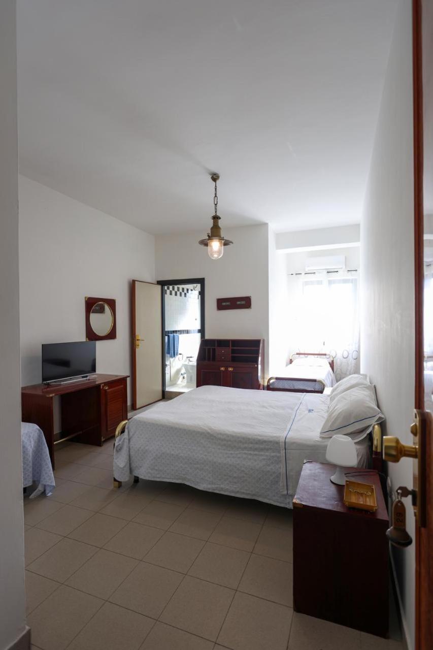 Hotel Barracuda Varcaturo Buitenkant foto